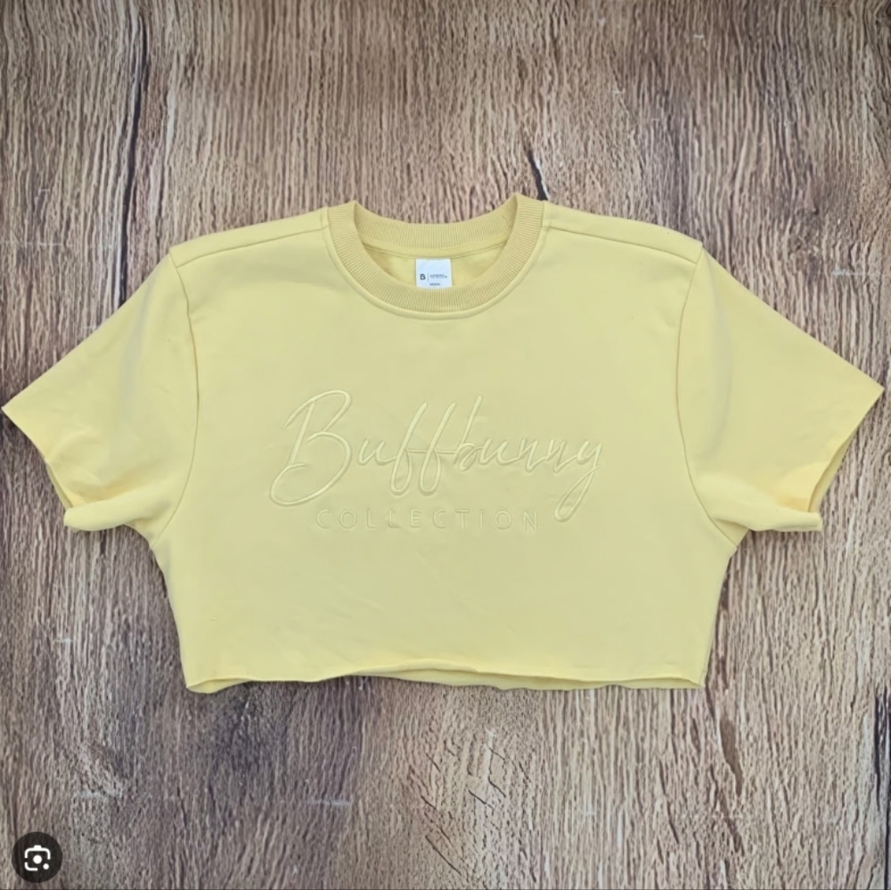 💕BuffBunny Cloud Soft Yellow Crop Top - Picture 3 of 7